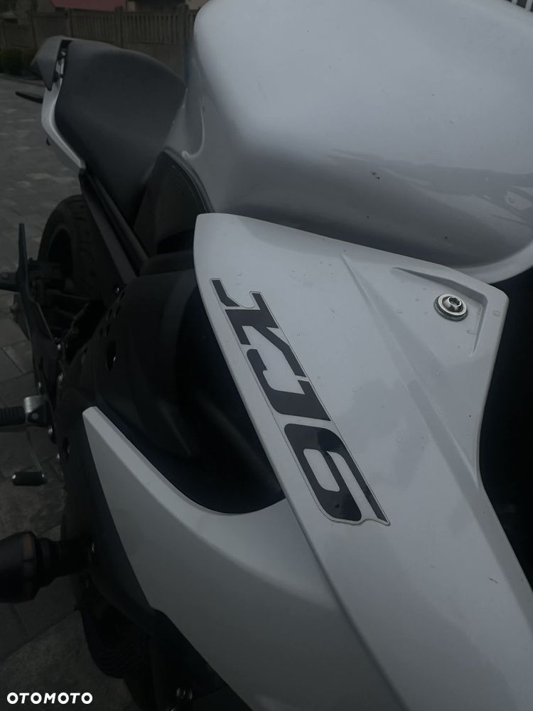 Yamaha XJ - 7