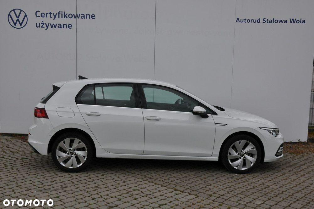 Volkswagen Golf - 8