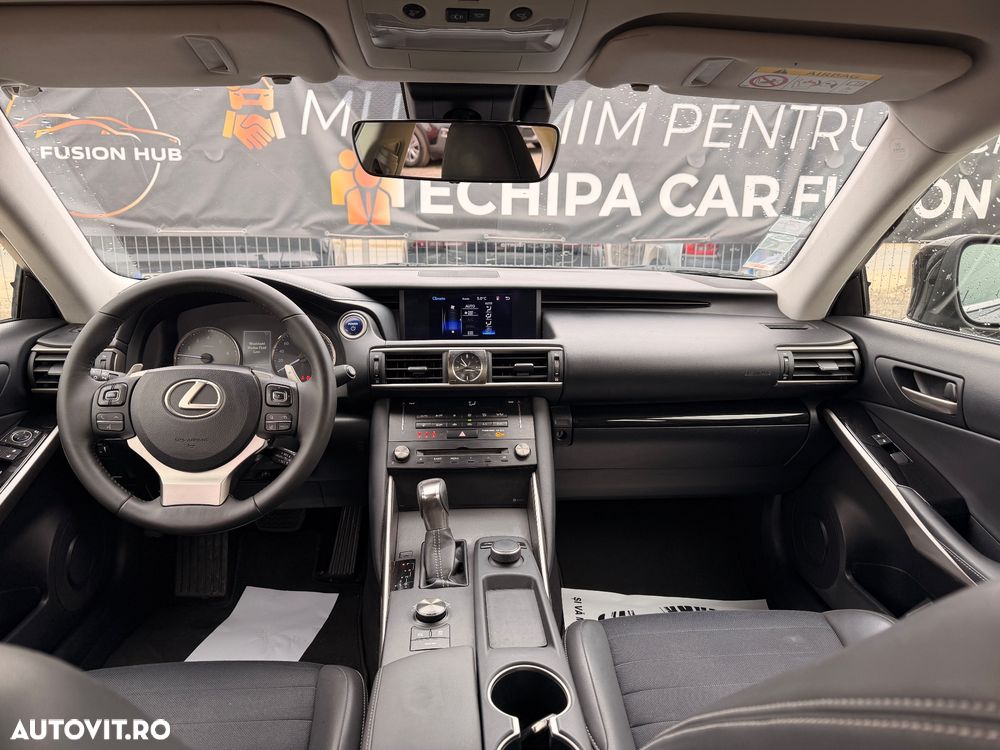 Lexus Seria IS Luxury Line - 8