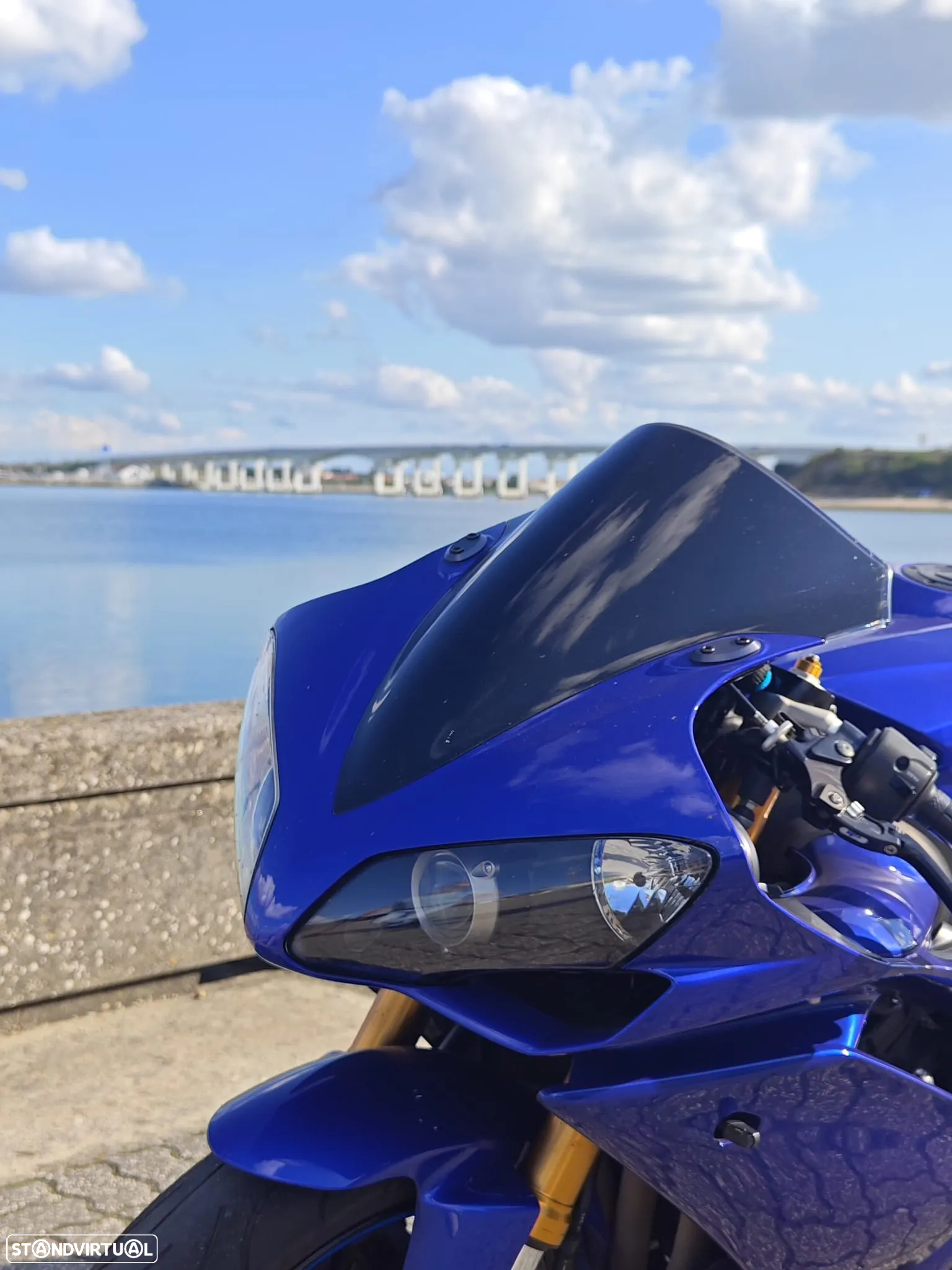 Yamaha YZF R1 - 2