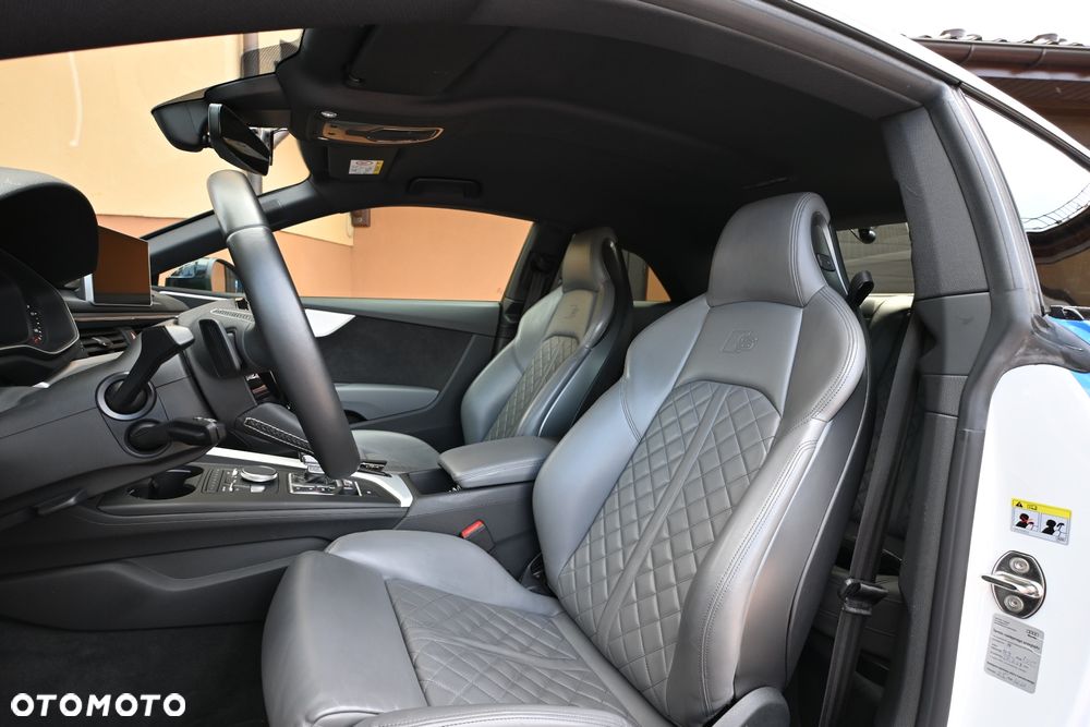 Audi S5 Coupé - 11