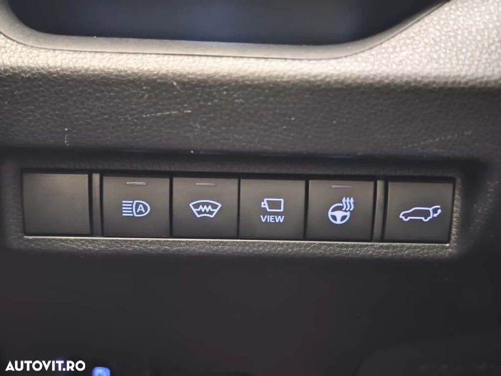 Toyota RAV4 2.5 4x4 Hybrid Lounge - 26