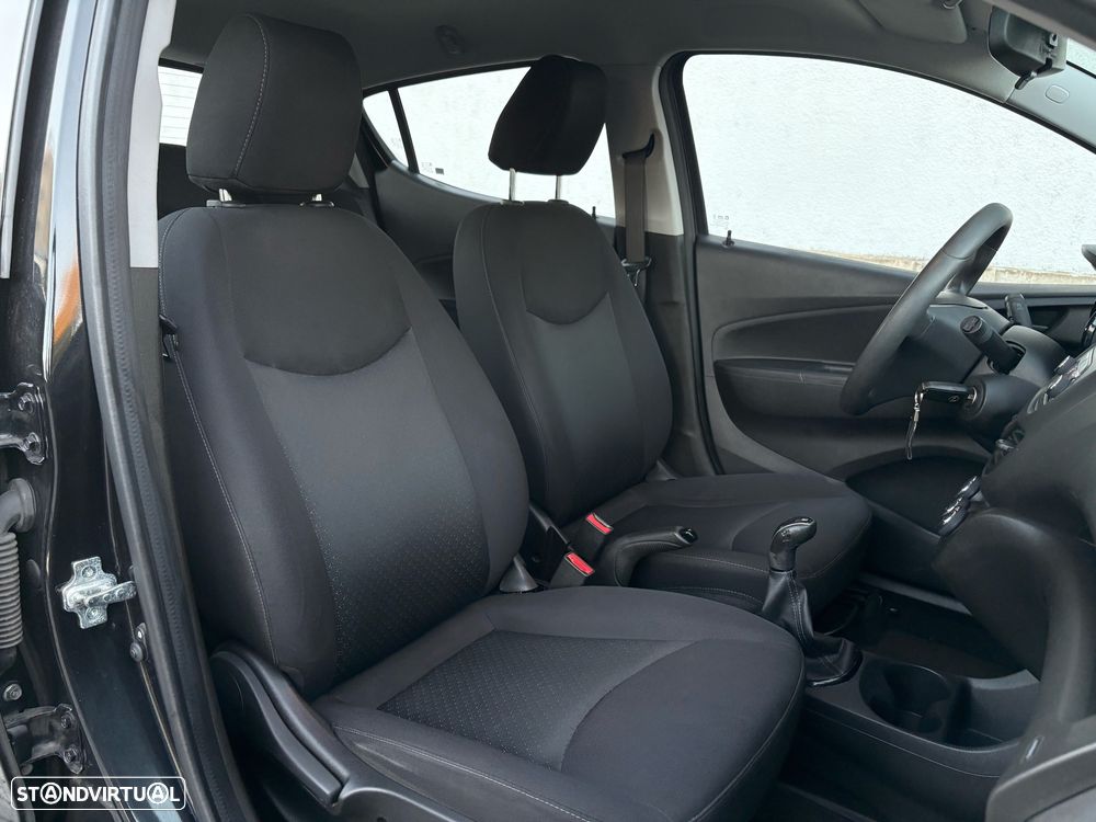 Opel Karl 1.0 - 7
