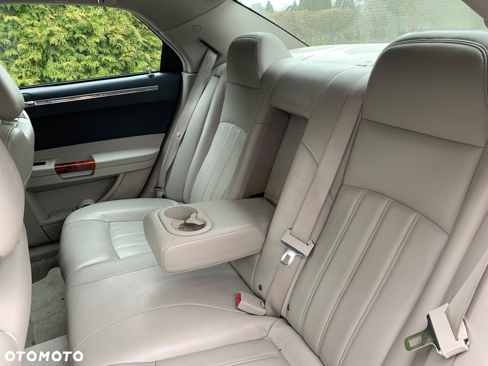 Chrysler 300C 5.7 V8 HEMI Automatik - 15