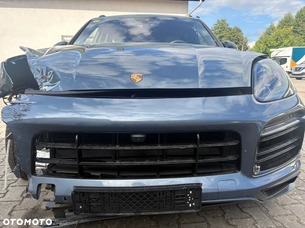Porsche Cayenne - 3