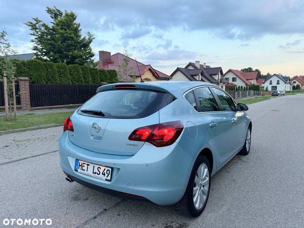Opel Astra - 24