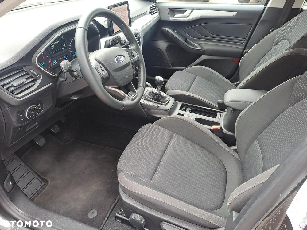 Ford Focus - 8