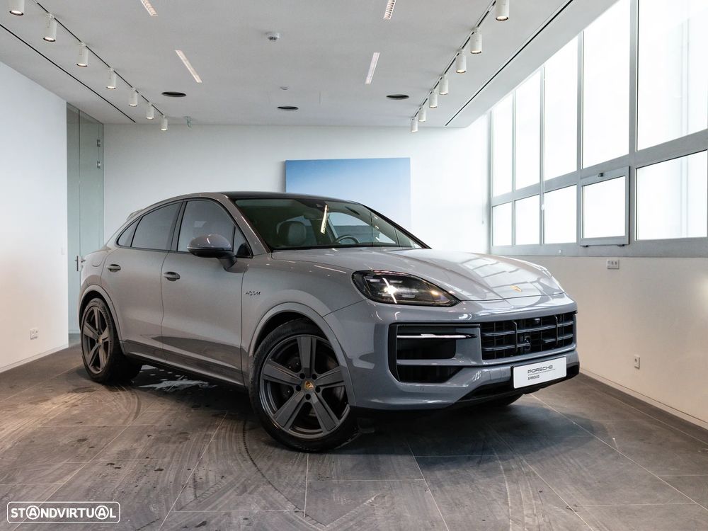 Porsche Cayenne Coupé E-Hybrid - 6