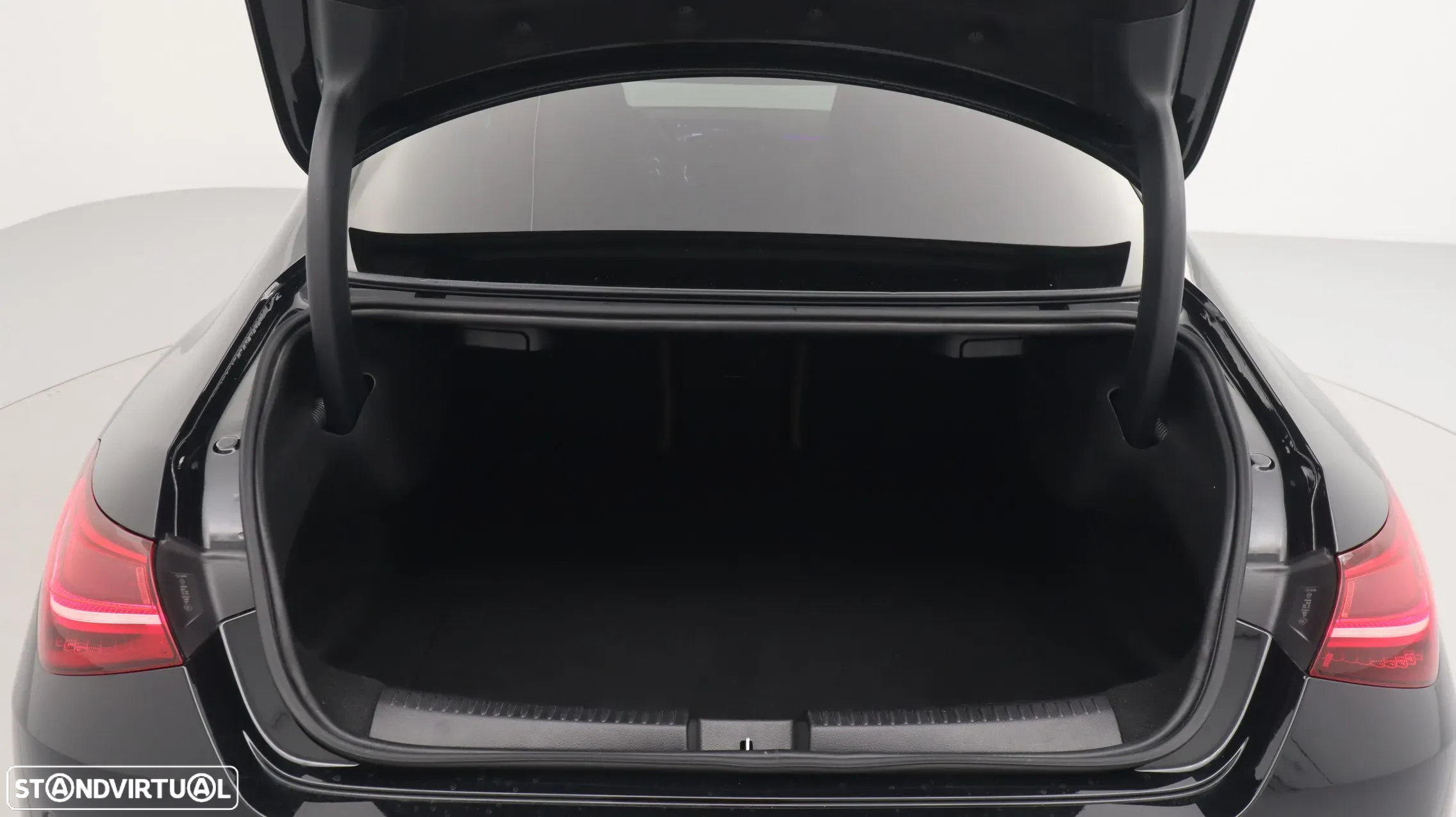 Mercedes-Benz CLA 180 d AMG Line Aut. - 27