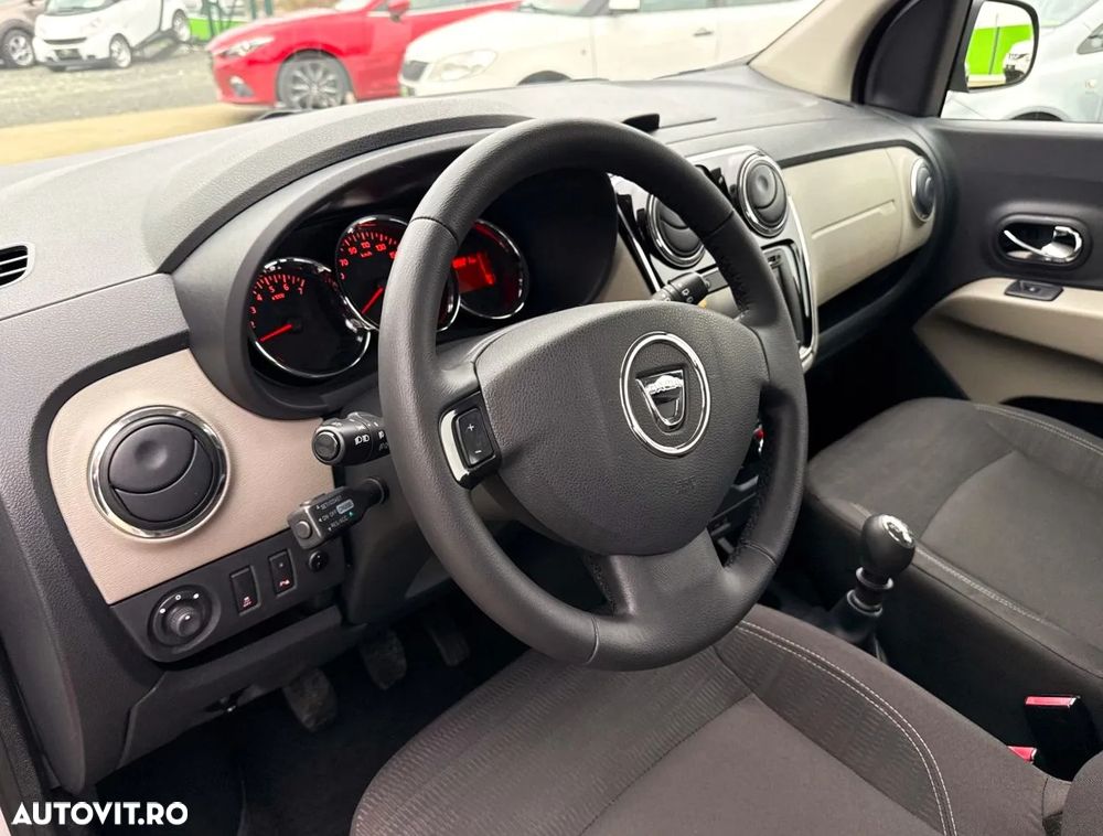 Dacia Lodgy dCi 110 Prestige - 14