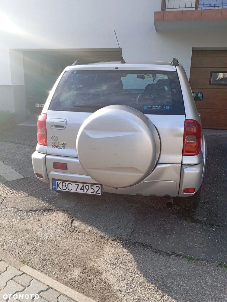Toyota RAV4 D-4D 4x4 - 3