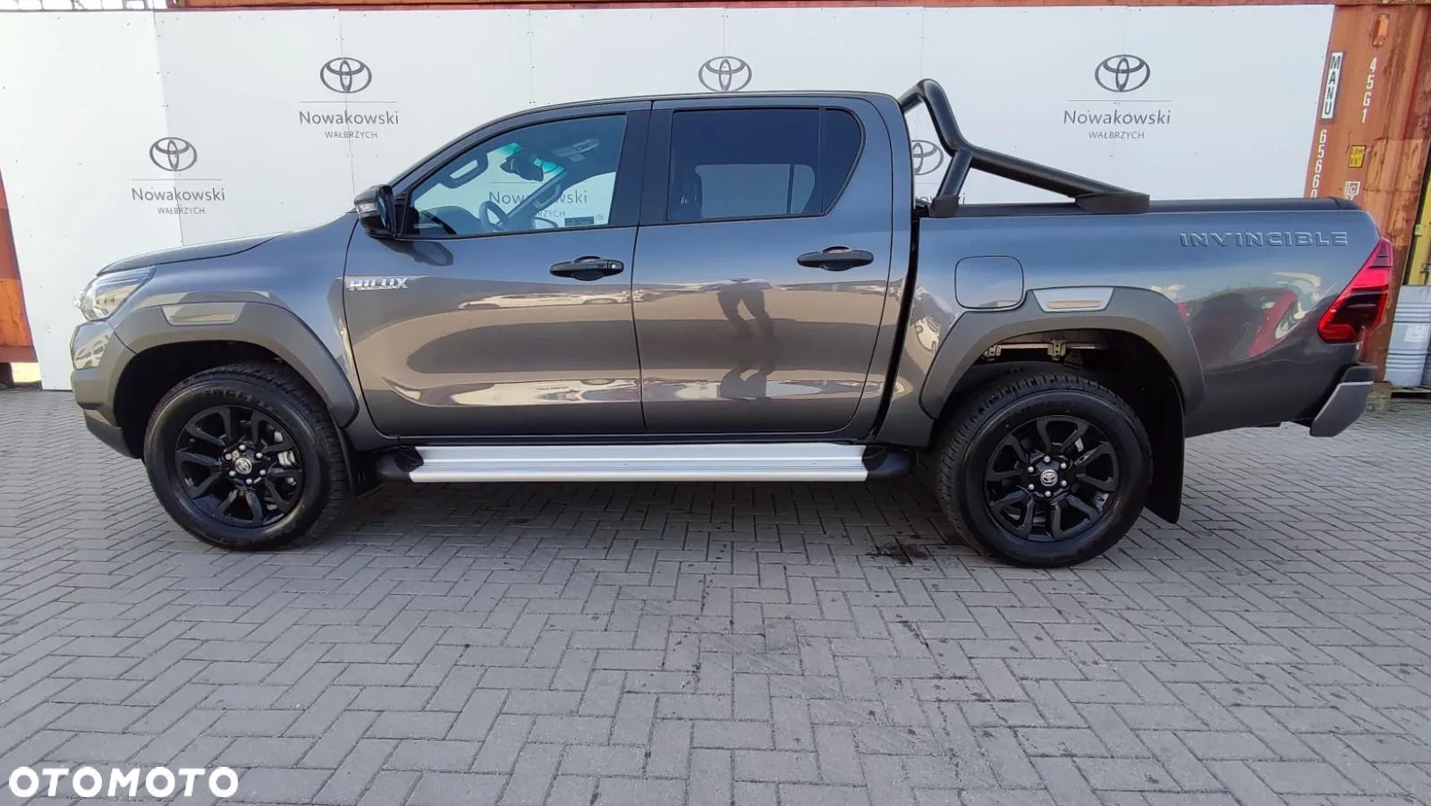 Toyota Hilux 2.8 D-4D Double Cab Invincible 4x4 - 1