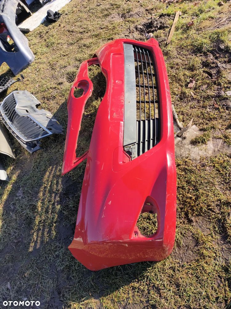 Zderzak przód przedni Toyota Yaris 3 III 11-14 - 2