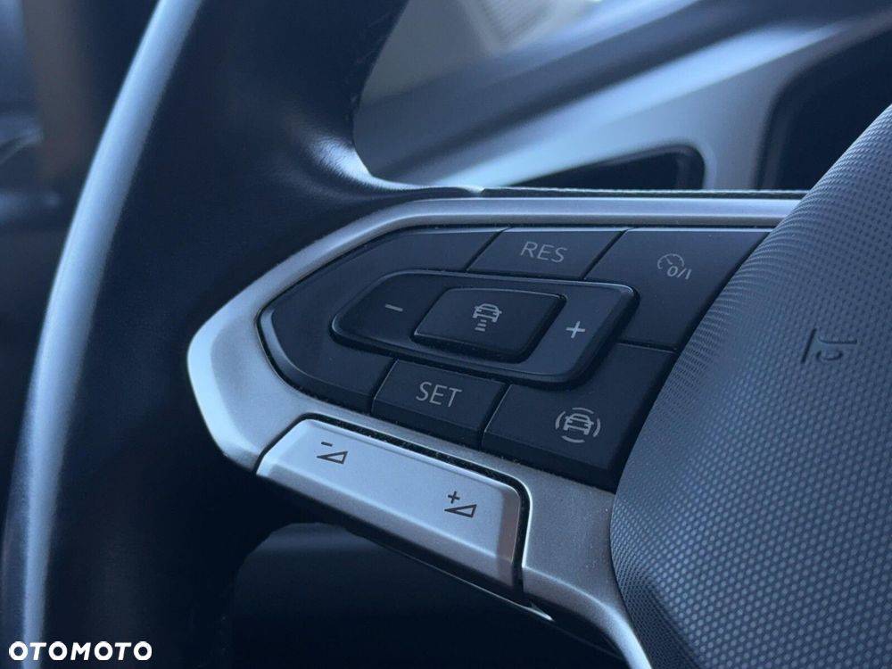 Volkswagen T-Roc 1.5 TSI Life - 19