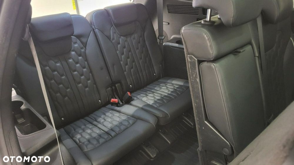 Kia Sorento - 25
