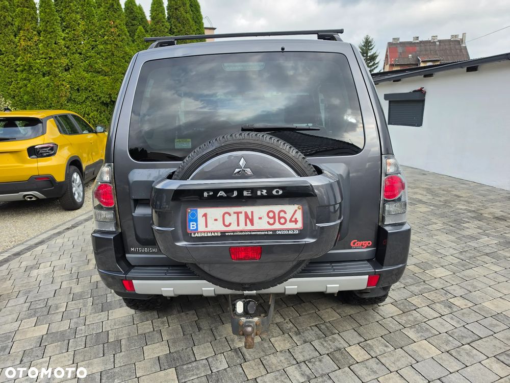Mitsubishi Pajero - 17