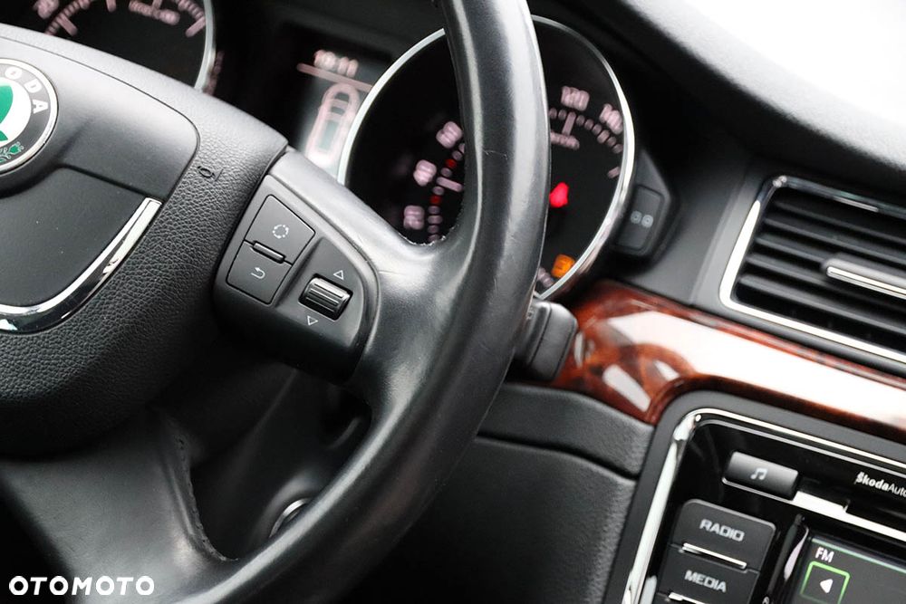Skoda Superb 1.8 TSI Exclusive - 31