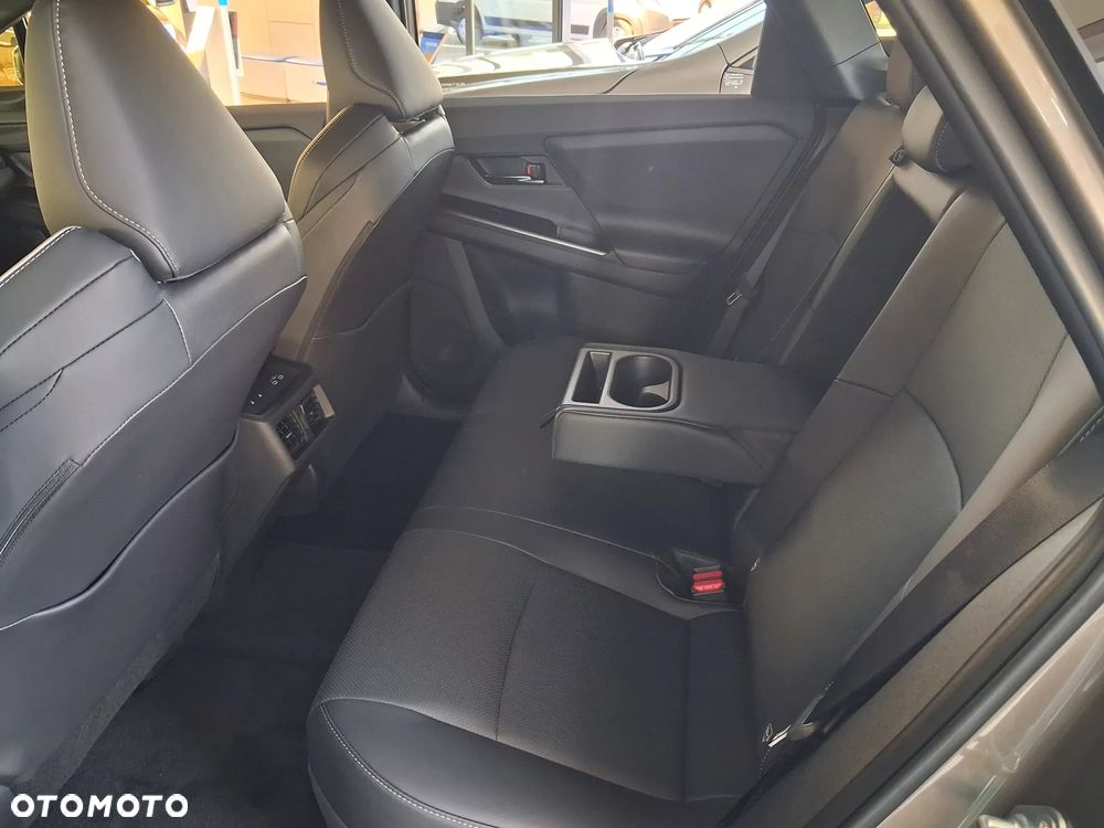 Toyota bZ4X 74.7kWh 4x4 Executive - 24