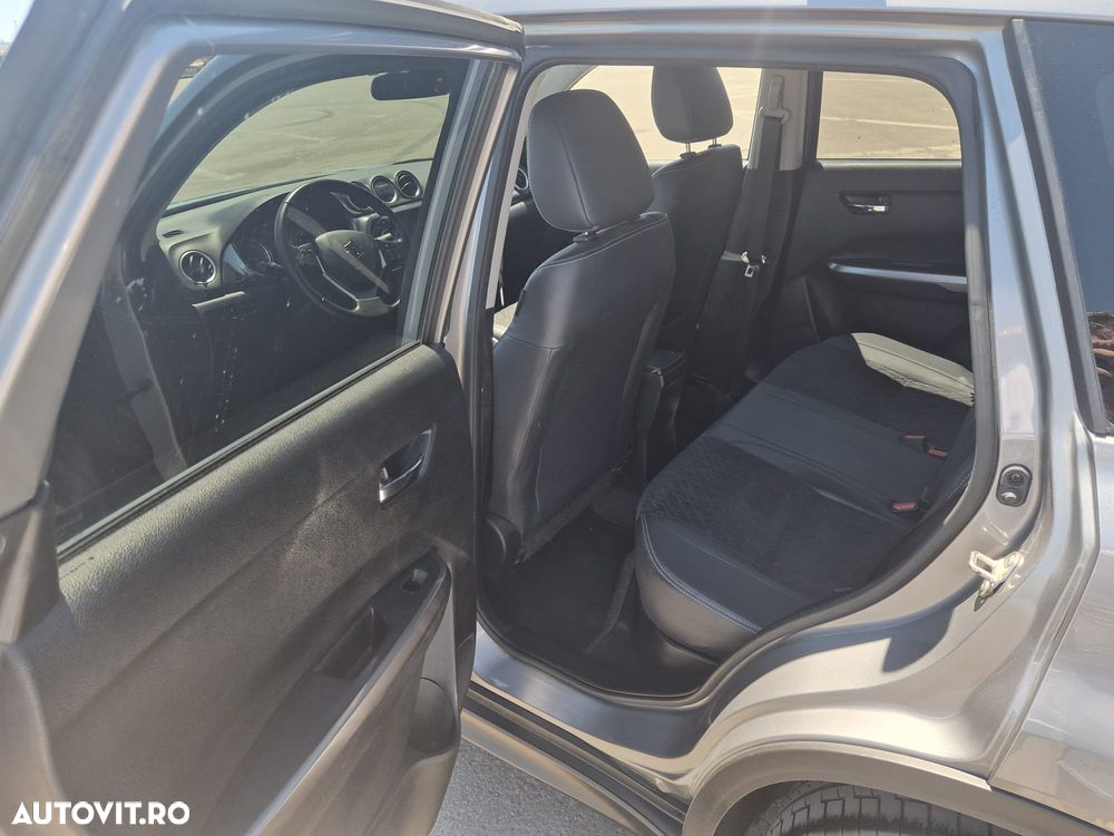 Suzuki Vitara 1.4 Boosterjet AllGrip MHEV Spirit - 13