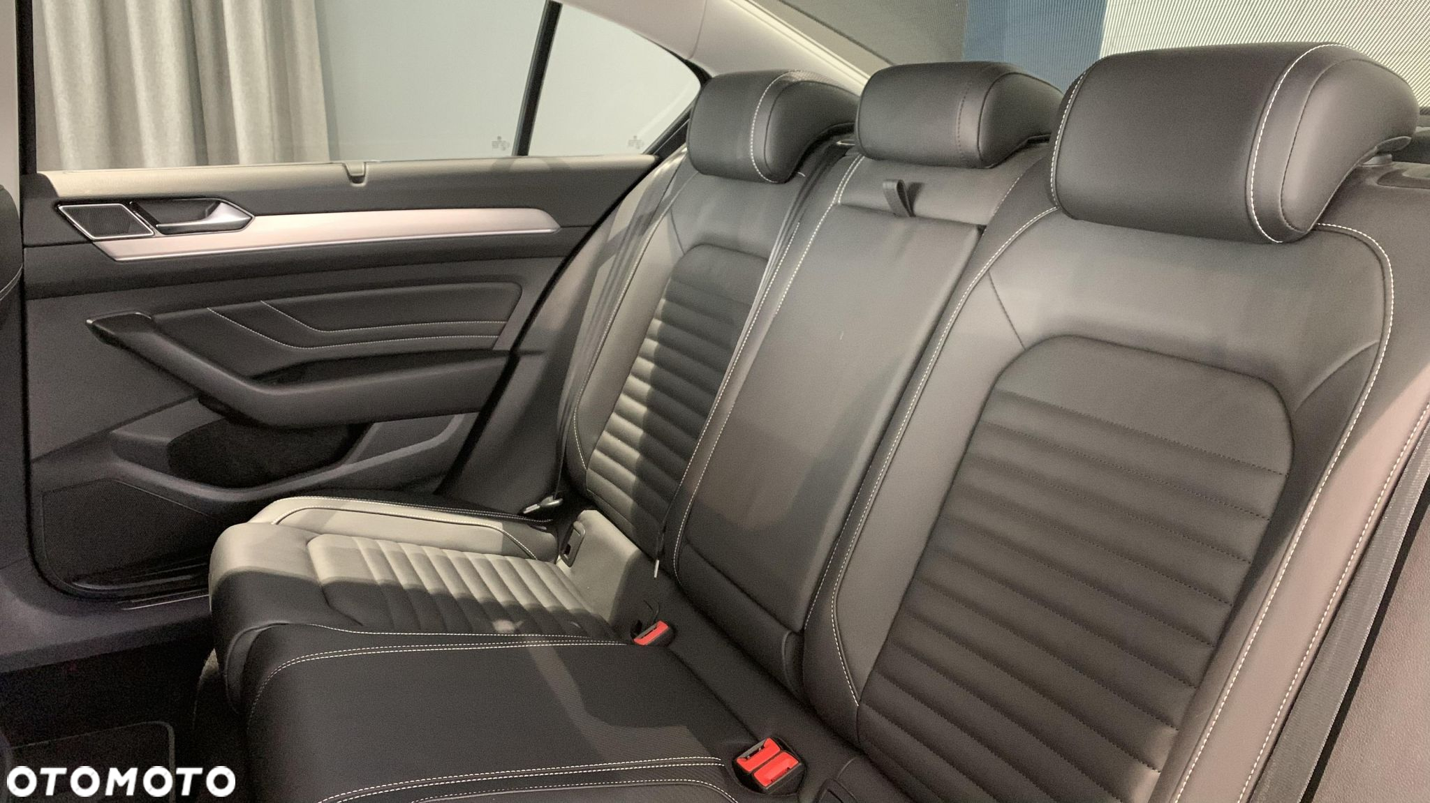 Volkswagen Passat 2.0 TDI 4Mot Elegance DSG - 16
