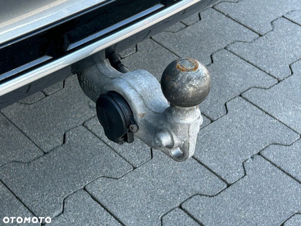 Volvo XC 60 D4 R-Design - 35