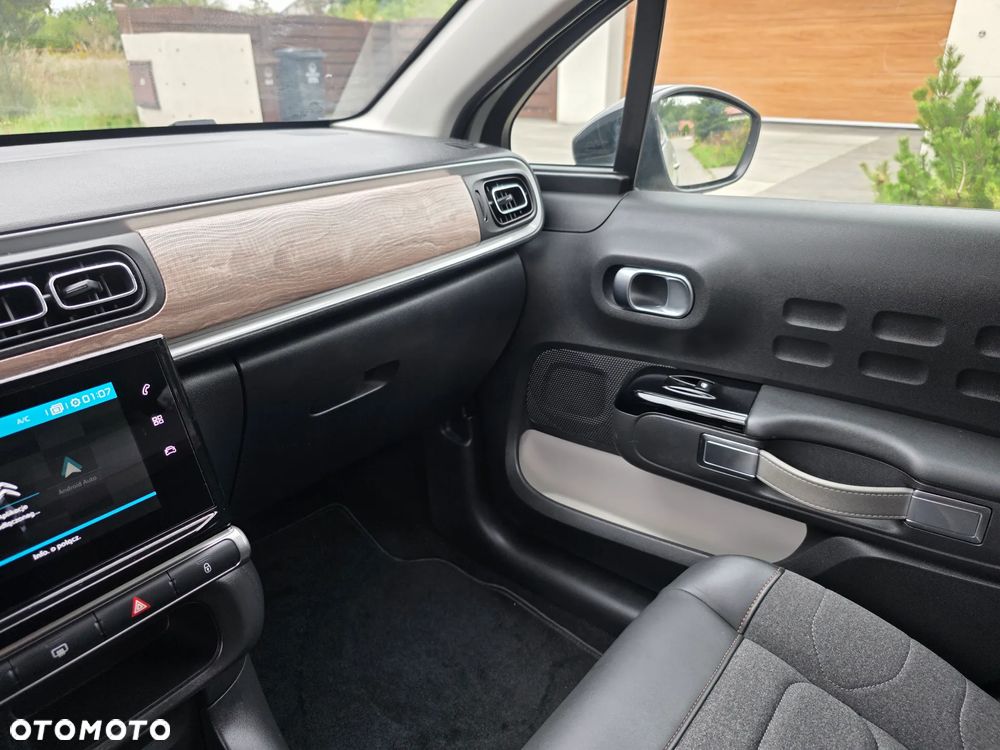Citroën C3 1.2 PureTech Shine EAT6 - 31