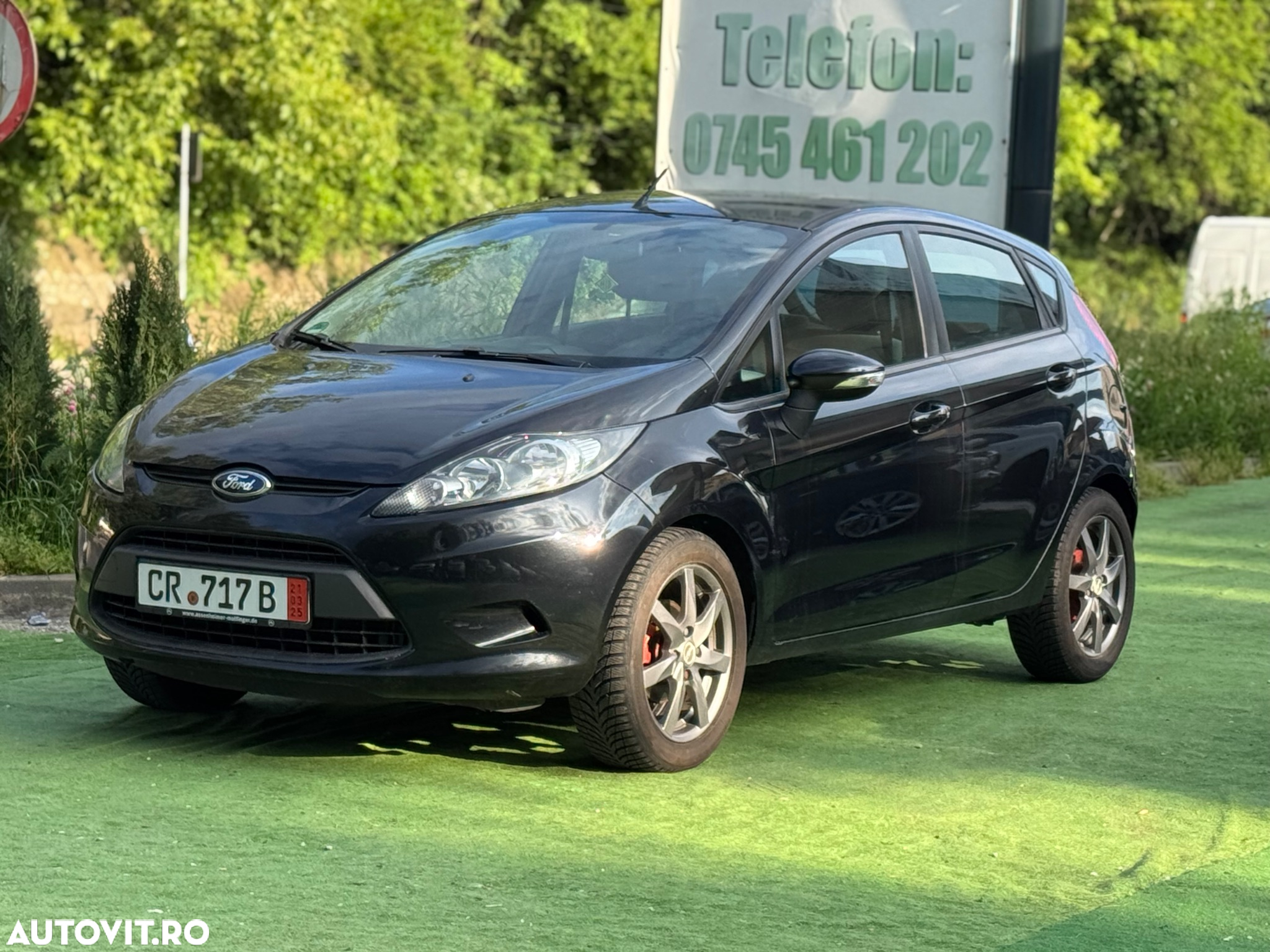 Ford Fiesta 1.4 TDCI Ambiente - 2