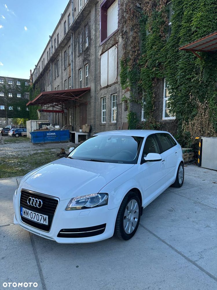 Audi A3 Sportback - 6