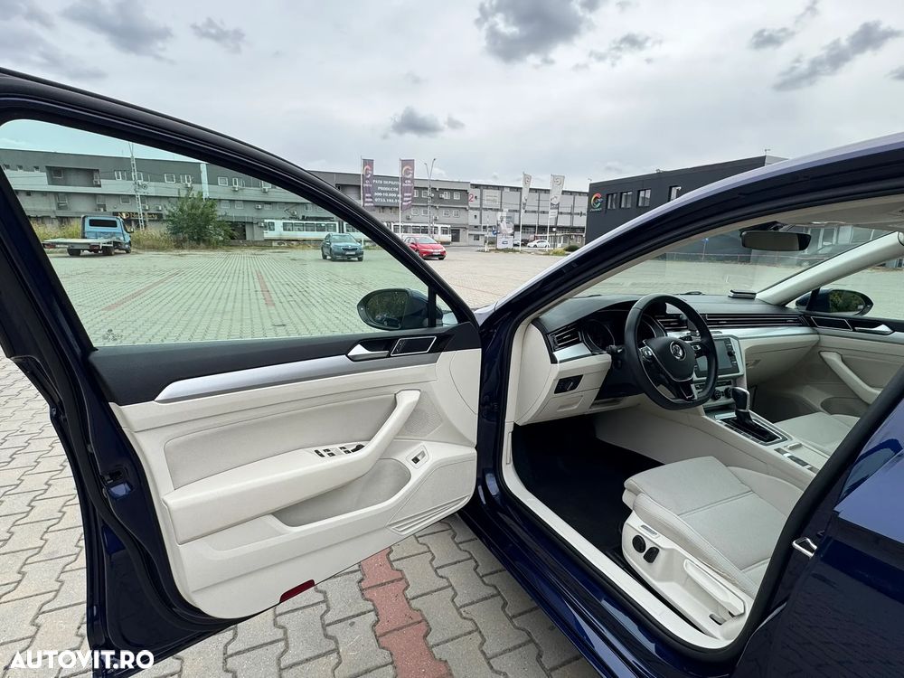 Volkswagen Passat - 16