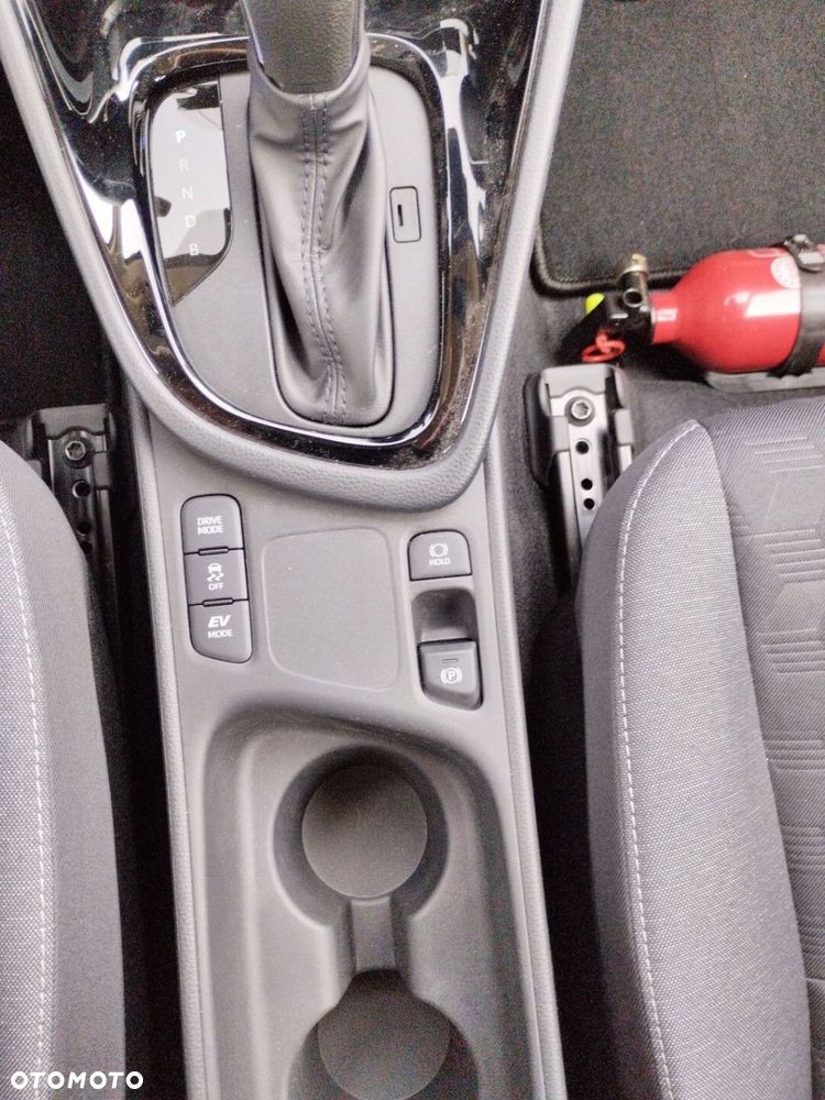 Toyota Yaris Hybrid 1.5 Style - 20