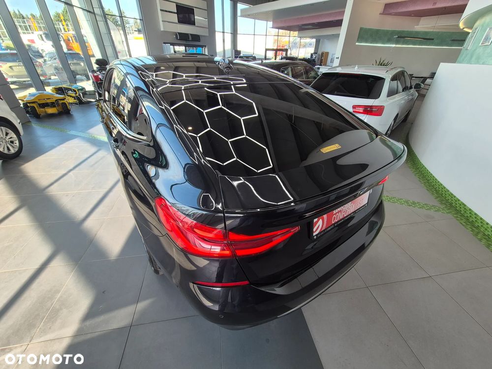 BMW 6GT - 15