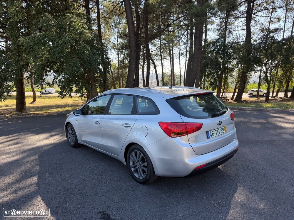 Kia Ceed SW 1.4 CRDi 90 ISG Spirit - 6