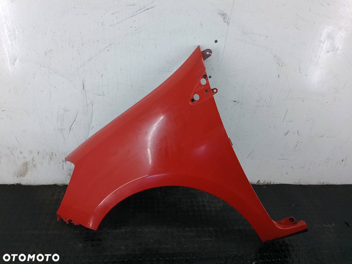 BŁOTNIK LEWY PRZÓD RENAULT CLIO III 8200256117  185 OV727 KOMBI - 1