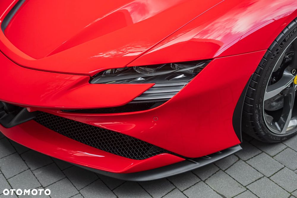 Ferrari SF90 Spider - 9