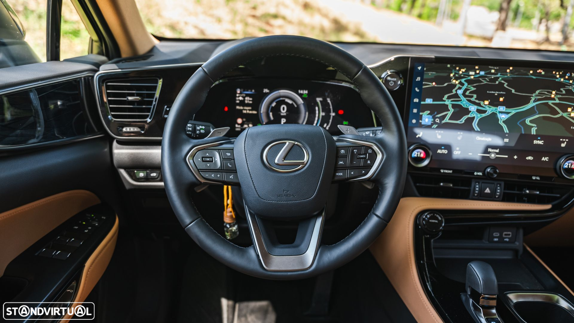 Lexus NX 450h+ Executive - 26