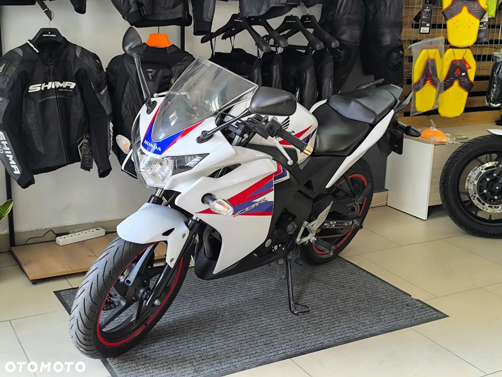 Honda CBR - 18