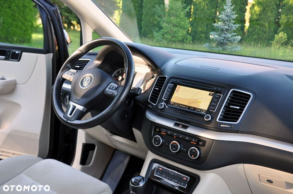 Volkswagen Sharan - 26
