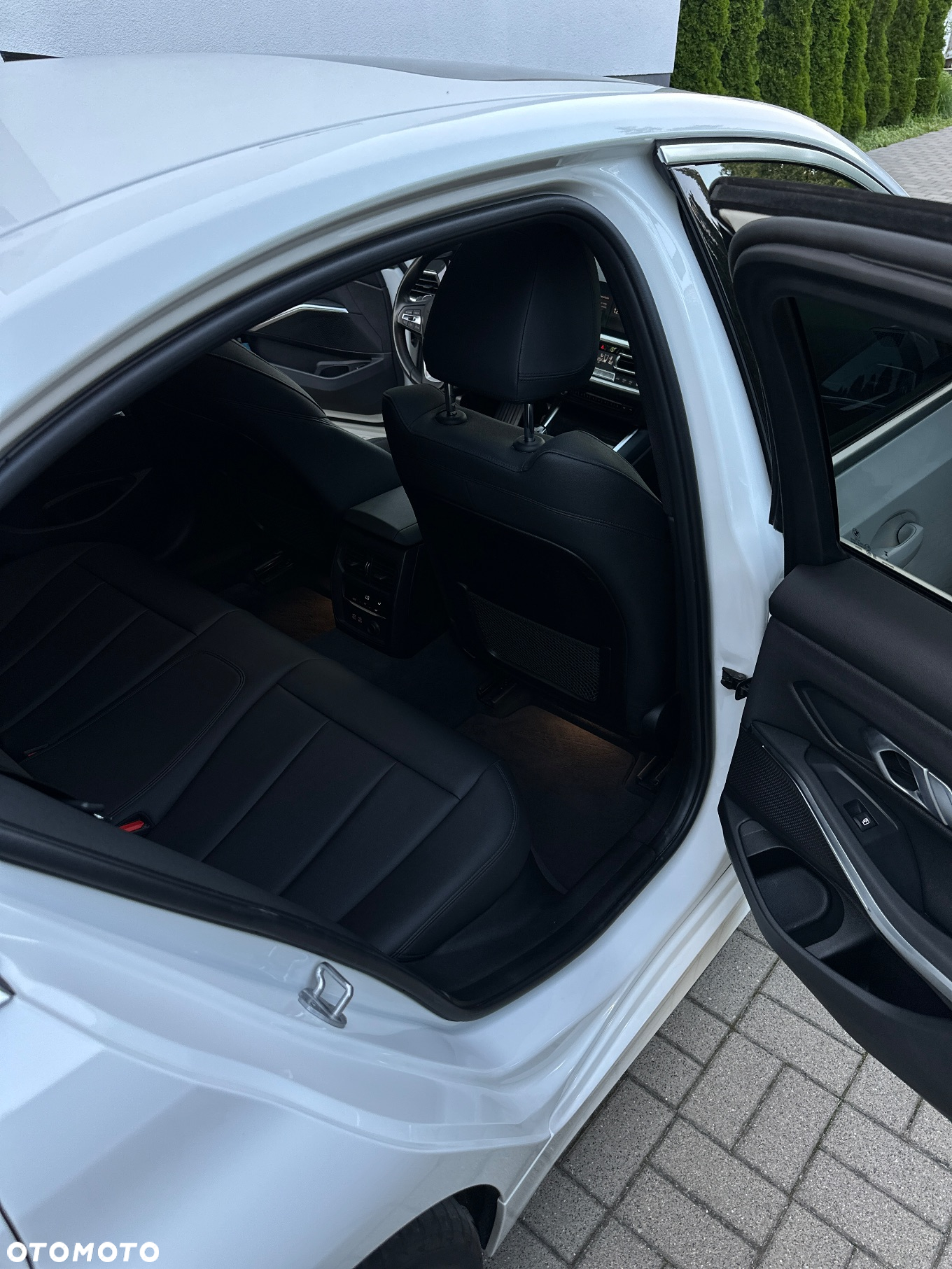 BMW Seria 3 330i Sport Line - 21