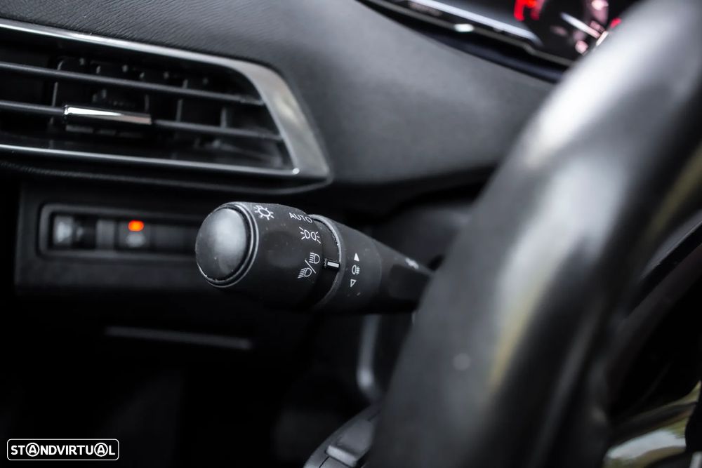 Peugeot 5008 PureTech 130 EAT8 Stop & Start Active - 16