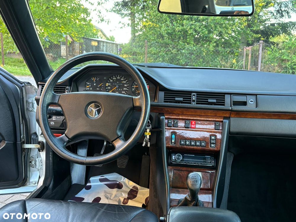 Mercedes-Benz W124 (1984-1993) - 8