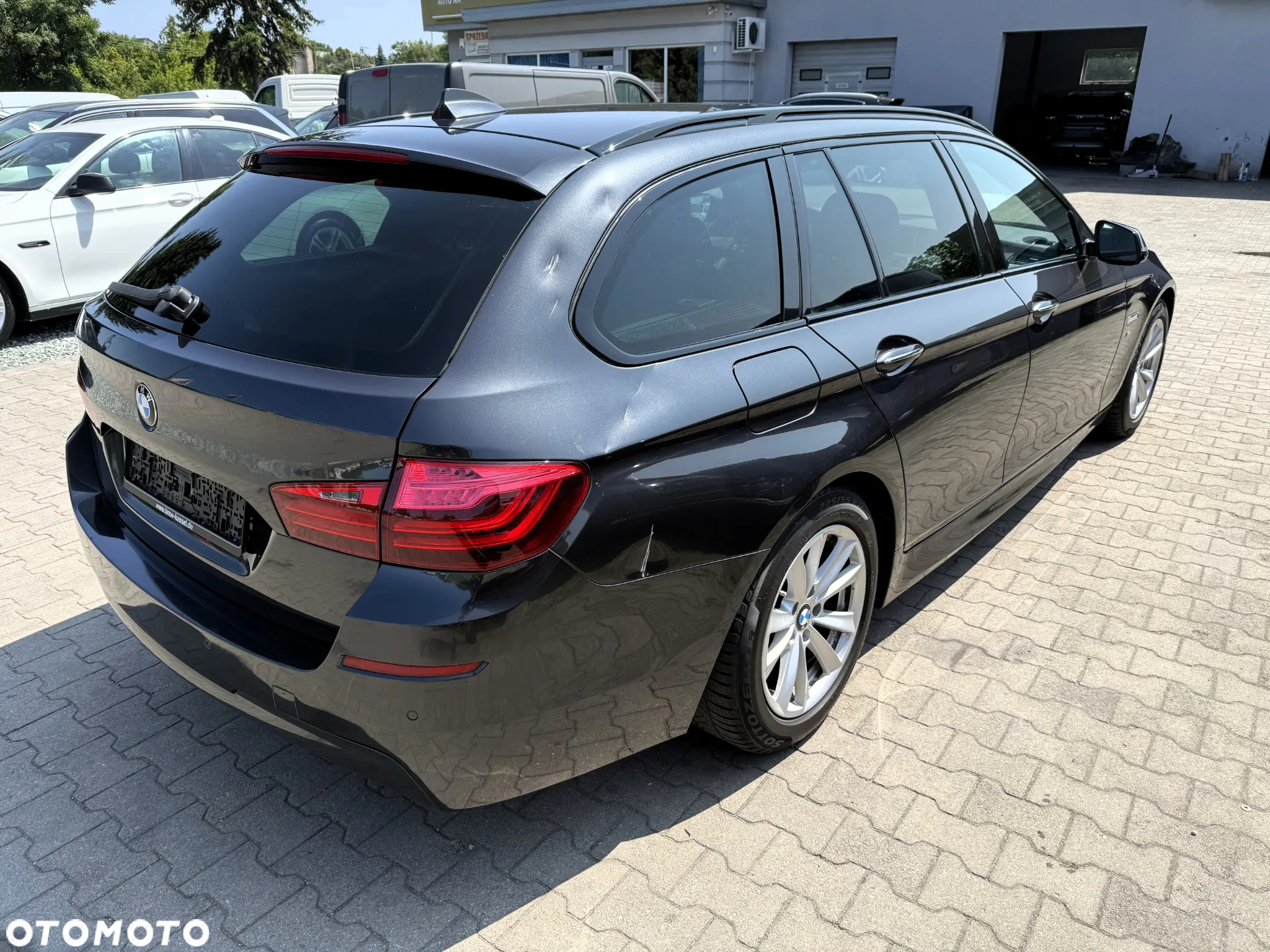 BMW Seria 5 525d Touring Sport-Aut - 3