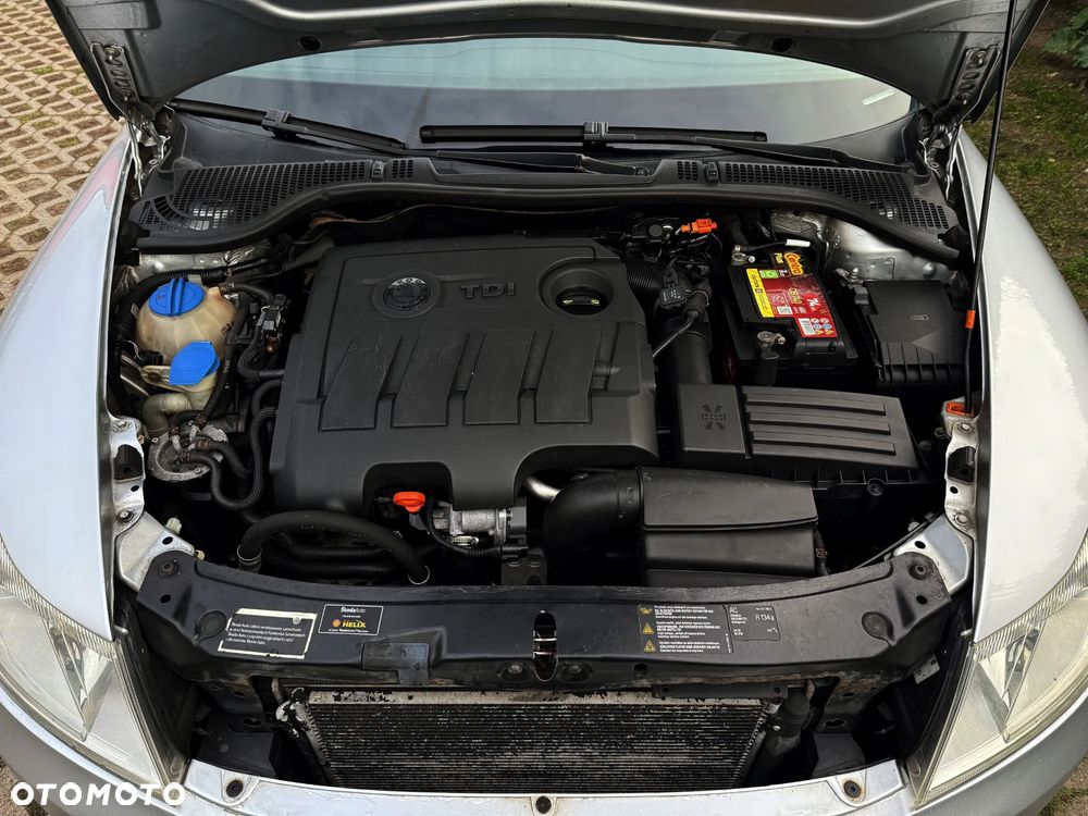 Skoda Octavia 1.6 TDI Ambiente - 32