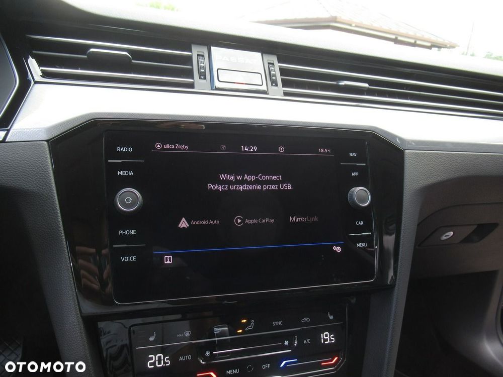 Volkswagen Passat 2.0 TSI Business DSG - 27