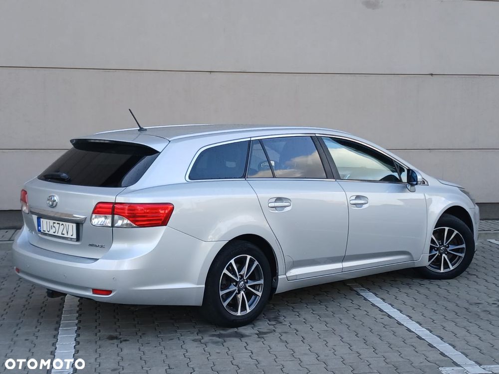 Toyota Avensis 1.8 Edition - 11
