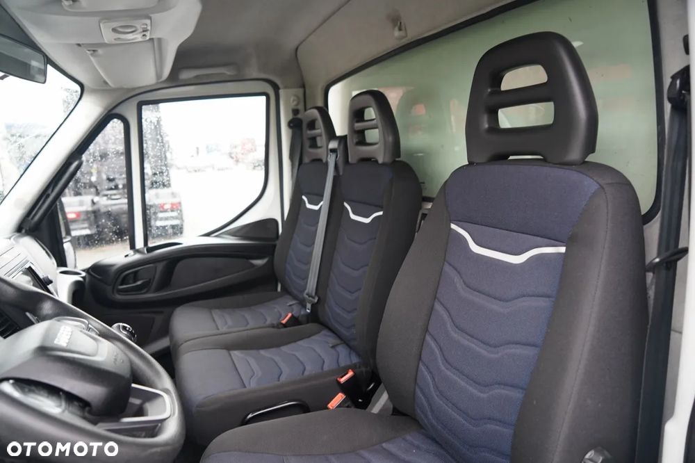 Iveco DAILY 35-160 / KONTENER 4,3 M / WINDA DHOLLANDIA  / BLIŹNIAK   DMC: 3500 KG /  2021 - 27