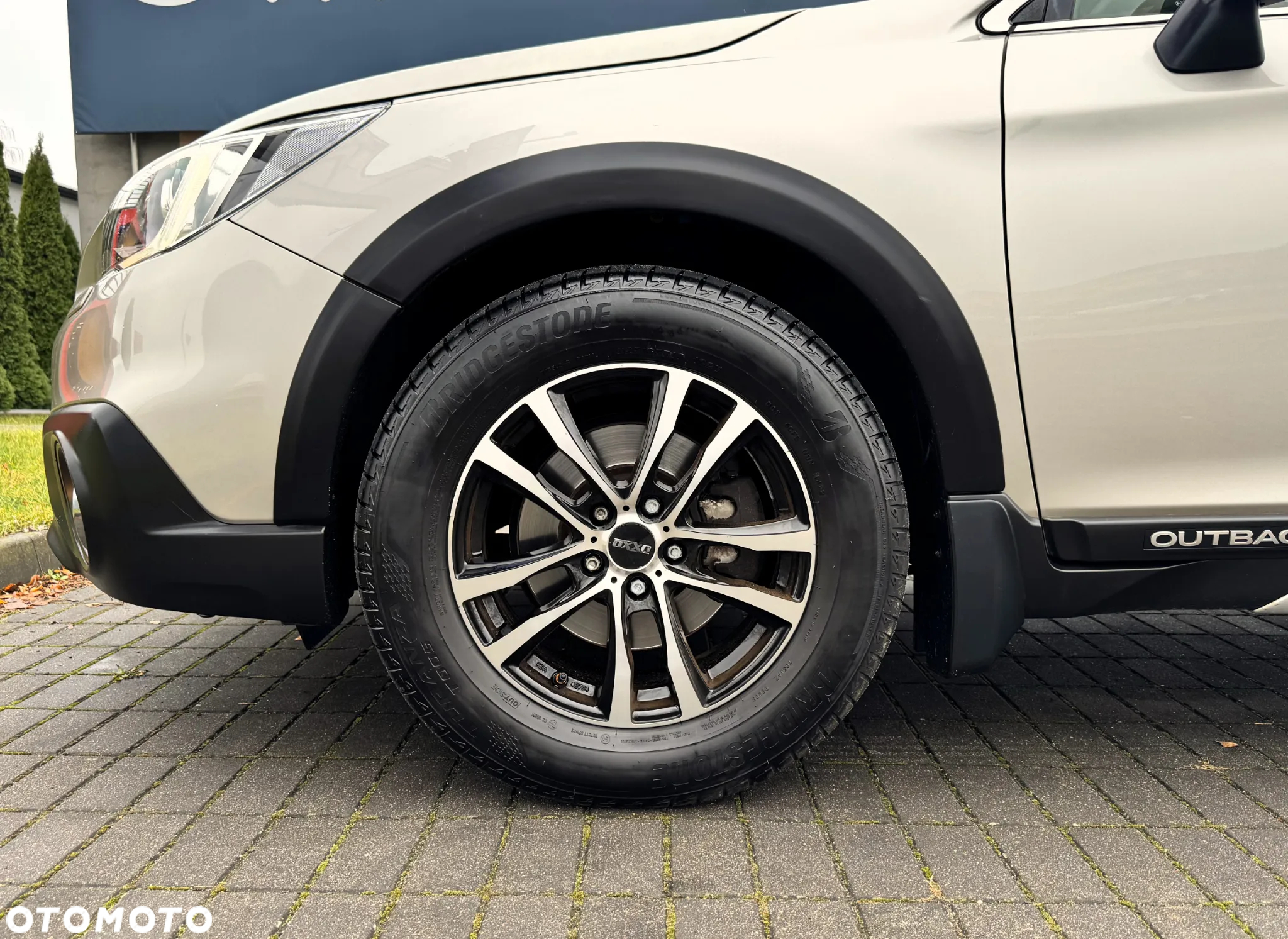 Subaru Outback 2.5i Exclusive - 16