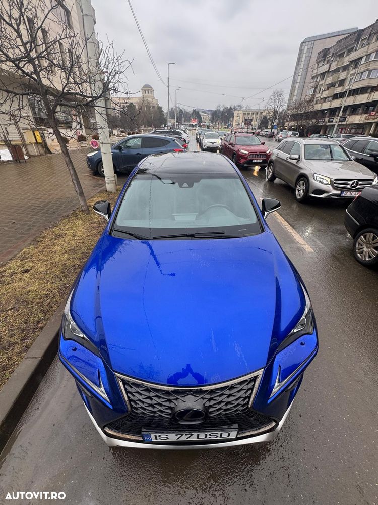 Lexus Seria NX 300h F Sport - 3