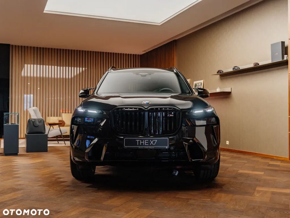 BMW X7 M60i xDrive - 2