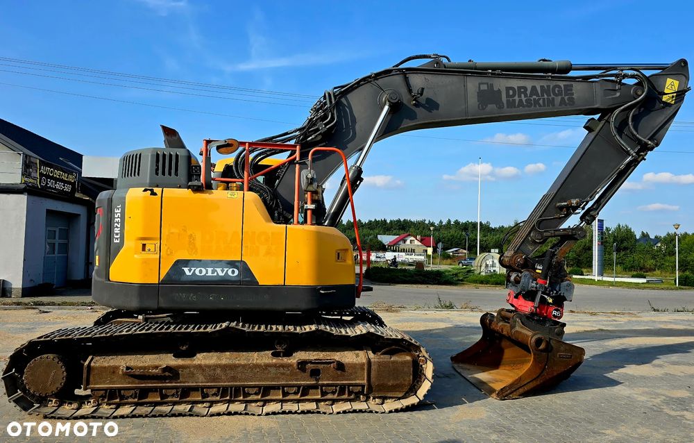 Volvo ECR235EL - 5