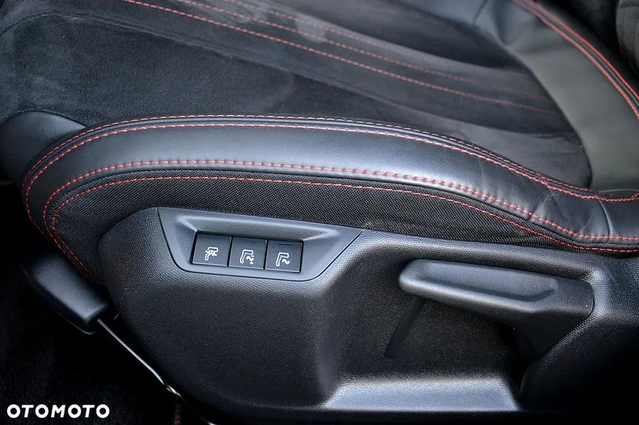 Peugeot 308 SW BlueHDi 180 EAT6 GT - 34